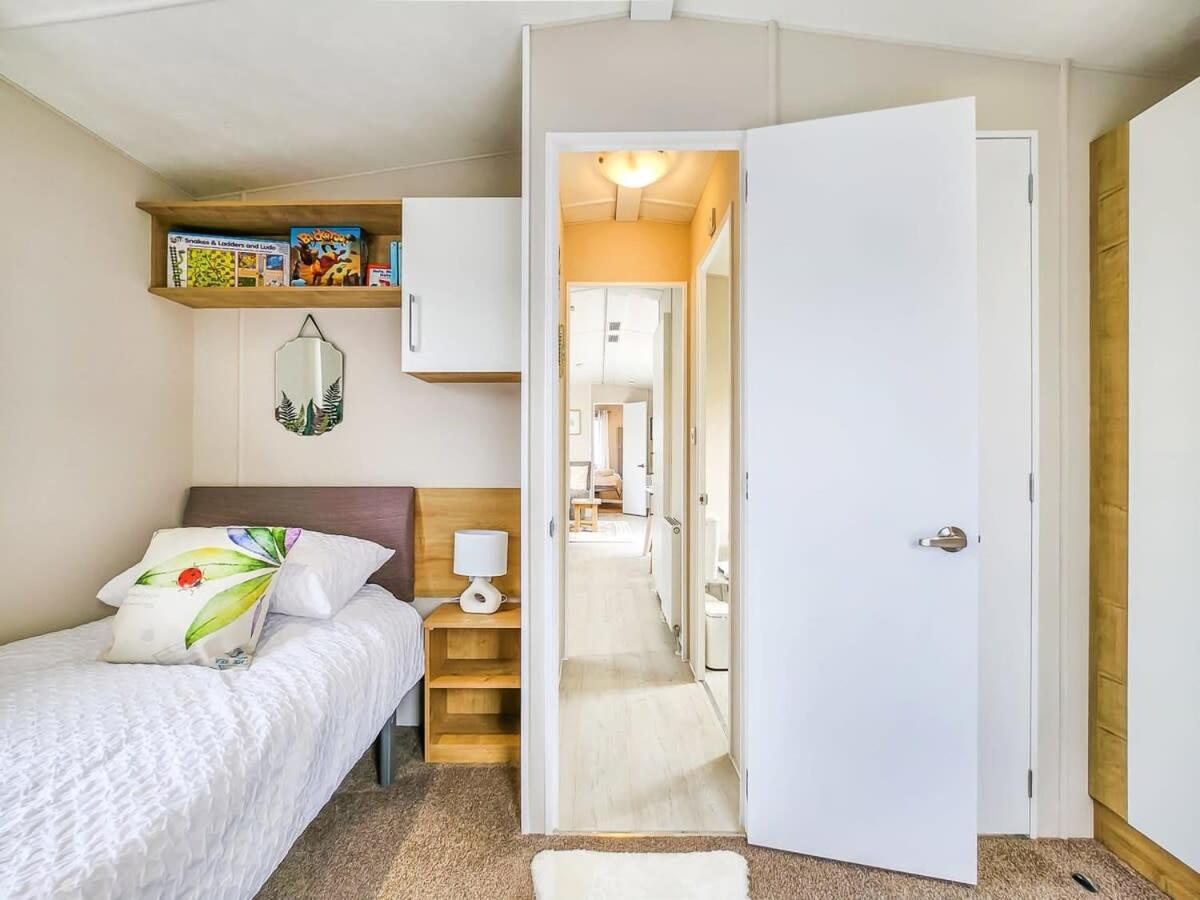Escape To Paradise At Pevensey Bay Holiday Park 13 Woodland Walk Βίλα Εξωτερικό φωτογραφία