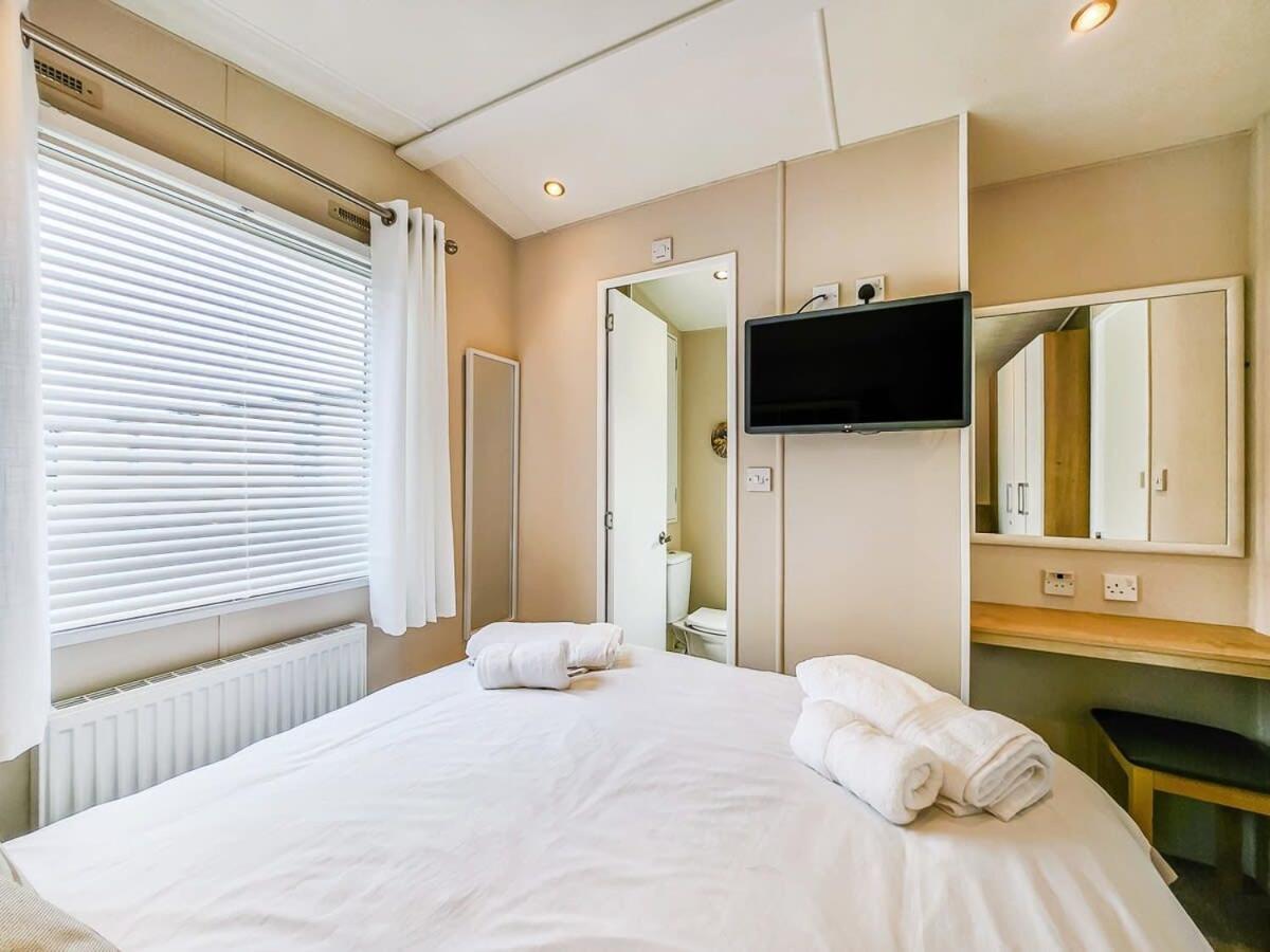 Escape To Paradise At Pevensey Bay Holiday Park 13 Woodland Walk Βίλα Εξωτερικό φωτογραφία