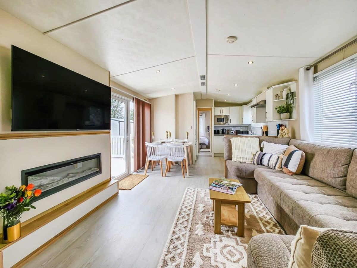 Escape To Paradise At Pevensey Bay Holiday Park 13 Woodland Walk Βίλα Εξωτερικό φωτογραφία